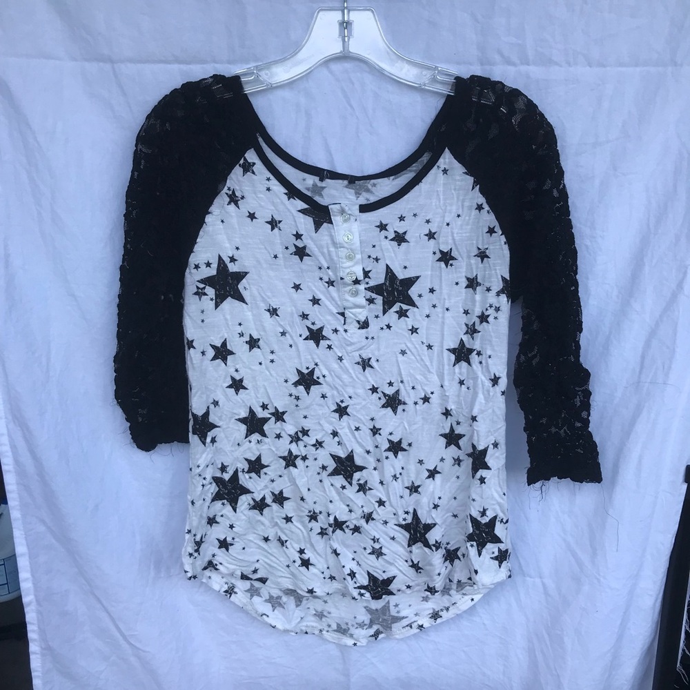 Black and white star shirt with lace style sleeves